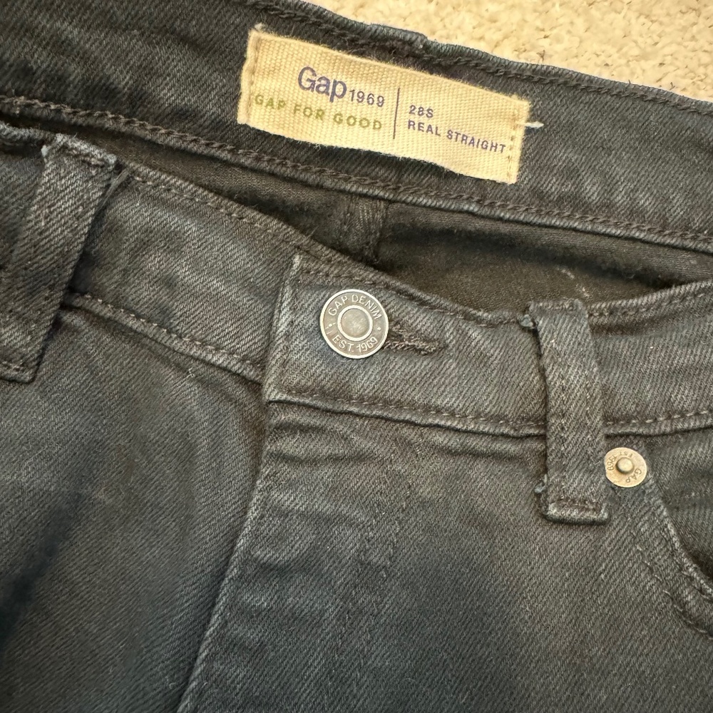 GAP 1969 (GAP For Good) - Mid Rise Real Straight in Vintage Black Jeans (28S) - Picture 3 of 4